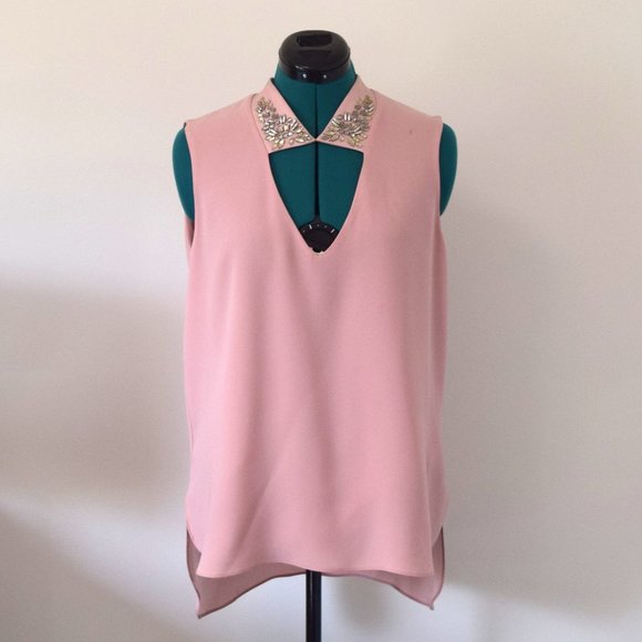 BCBG MAXAZRIA Pink Sleeveless Front Triangular Cut Out Blouse - Picture 1 of 10